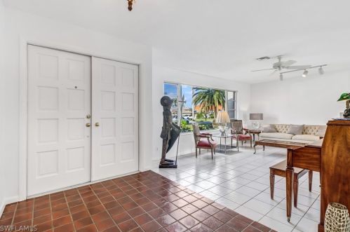 1820 36th Ter, Cape Coral, FL 33904-5029