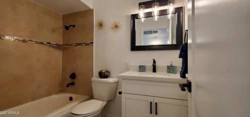 18821 17 Ave, Phoenix AZ 85027-3535 exterior