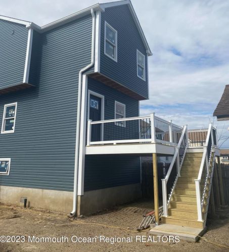 120 Ocean Ave, Middletown, NJ 07748-5654