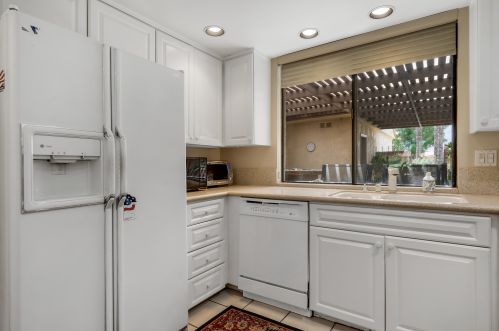 55 Sunrise Dr, Rancho Mirage CA  92270-3845 exterior