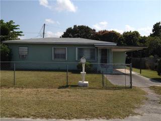 1020 136th St, Miami, FL 33168-3816