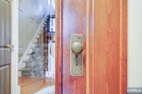 181 Cedar St, Ridgefield Park NJ  07660-1803 exterior