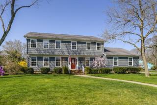 33 Ascot Dr, Tinton Falls, NJ 07712-3234