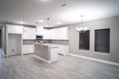 3229 Thannisch Ave, Fort Worth TX  76105-4838 exterior