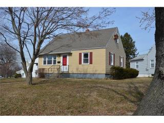 501 Saucon St, Hellertown, PA 18055-1846