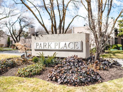 5660 Saint Charles Pl, Salt Lake City, UT 84121-1245