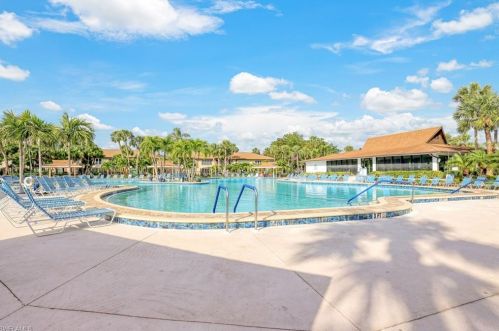 3631 Arctic Cir, Naples FL  34112-5042 exterior