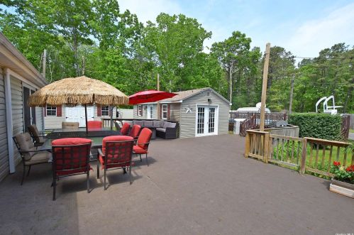 43 Madeline Rd, Panamoka NY  11961-2943 exterior