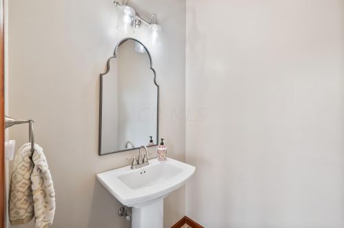 3854 Maple Grove Rd, Marion OH  43302-8459 exterior