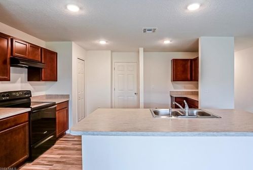 4216 18 St, Lehigh Acres FL 33971-5620 exterior