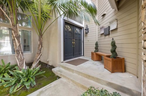 516 Morningstar Dr, Anaheim, CA 92808-1624
