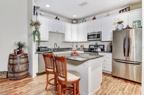 305 Merlot St, Deland, FL 32724-0084