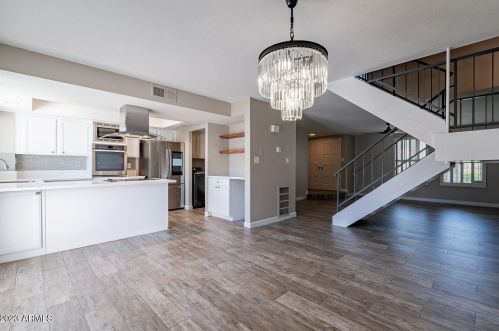 5887 Thomas Rd, Scottsdale, AZ 85251-7503