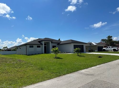2927 2nd Ave, Cape Coral, FL 33909-6807