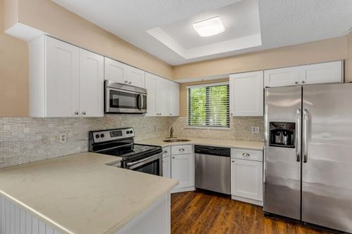 2819 Silver Palm Dr, Edgewater FL 32141-5501 exterior