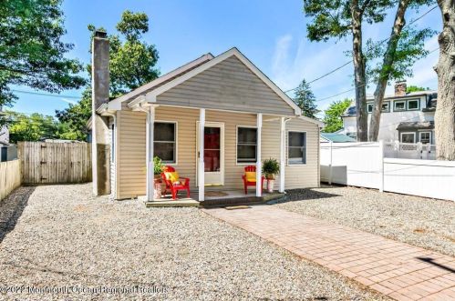 14 Liverpool Rd, Bricktown, NJ 08723-5520
