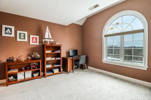 5 Mudry Farm Rd, Brookfield Center CT  06804-3541 exterior