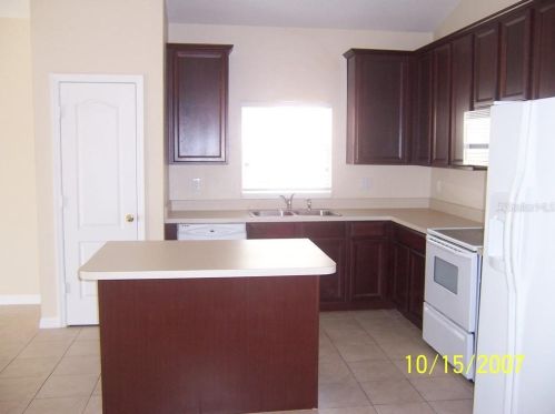 295 Clydesdale Cir, Sanford, FL 32773-6895