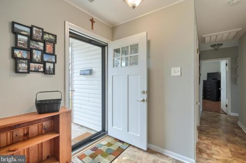 203 Bryans Rd, Norristown, PA 19401-1305