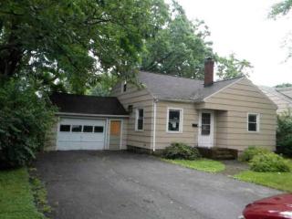 200 Bonesteel St, Rochester, NY 14616-5116