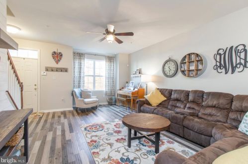 404 Williamson Ct, Lansdale PA  19446-2656 exterior