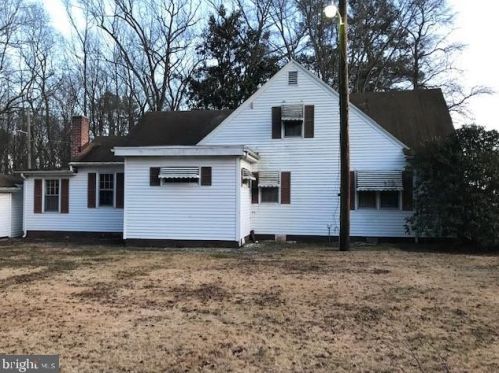 33049 Dupont Blvd, Frankford DE  19945-3800 exterior