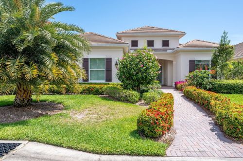 1097 River Wind Cir, Vero Beach, FL 32967-1826