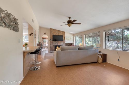 2060 Grasshopper Ln, Sedona AZ 86336-4556 exterior