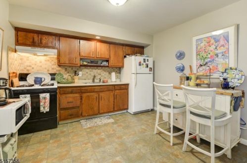 244 Conklintown Rd, Skyline Lakes NJ  07456-2419 exterior