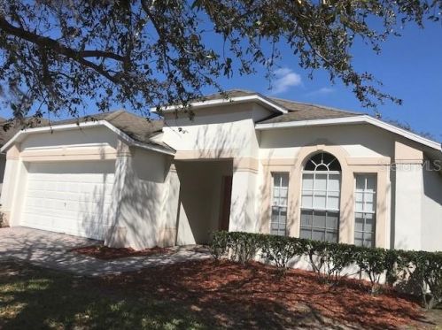 4607 Cumbrian Lakes Dr, Kissimmee FL  34746-6717 exterior
