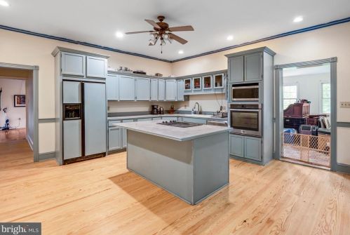 17363 Charles Town Rd, Charles Town WV  25414-5221 exterior