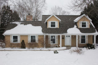 7272 Glencoe Dr, Cedarburg, WI 53012-9785