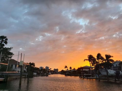 103 Albatross St, Fort Myers Beach, FL 33931-4501
