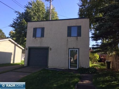 2902 1st Ave, Hibbing, MN 55746-2564