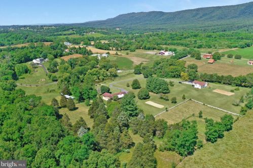 2204 Brook Creek Rd, Toms Brook VA  22660-2544 exterior