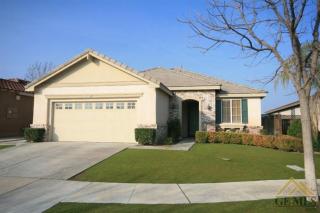 411 Bloomfield Dr, Bakersfield, CA 93312-7065