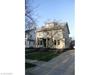 1069 Rosalie Ave, Cleveland OH  44107-1240 exterior