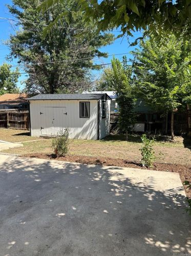 2676 Irving St, Denver CO  80219-5829 exterior