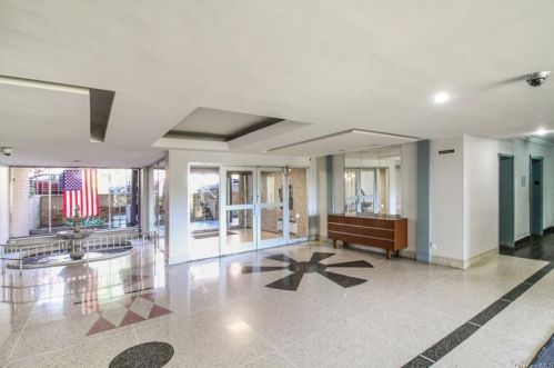 4380 Vireo Ave, Bronx NY  10470-2321 exterior