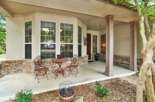 279 Whispering Wind Dr, Georgetown TX  78633-4703 exterior