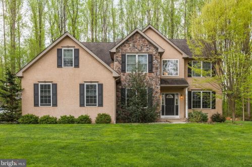 54 Kurtz Rd, Collegeville, PA 19473-1402