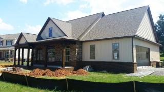 1350 Meadside Dr, Maryville, TN 37804-6123