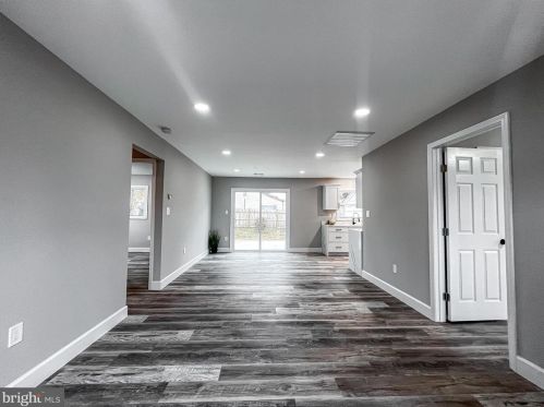1229 Longview Dr, Woodbridge VA  22191-2955 exterior