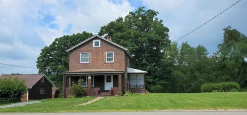337 Shenango Rd, Beaver Falls, PA 15010-1654