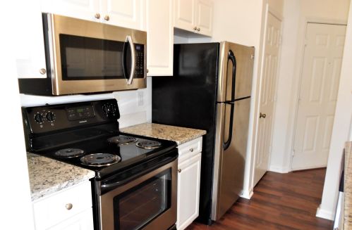 1932 Chatelain Way, Mount Pleasant SC  29464-3272 exterior