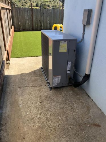 1140 Linda Mar Blvd, Pacifica, CA 94044-4243