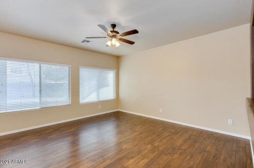 827 Anastasia St, San Tan Valley AZ  85140-5792 exterior