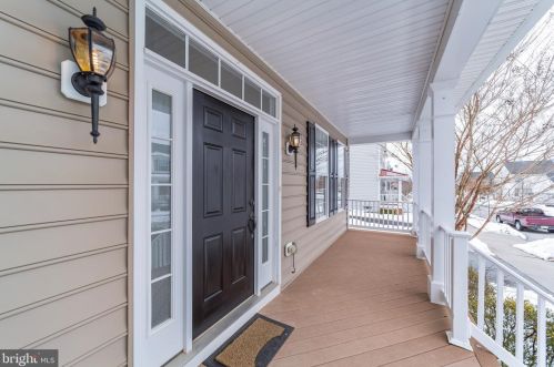 208 Columba St, Cochranville, PA 19330-9405