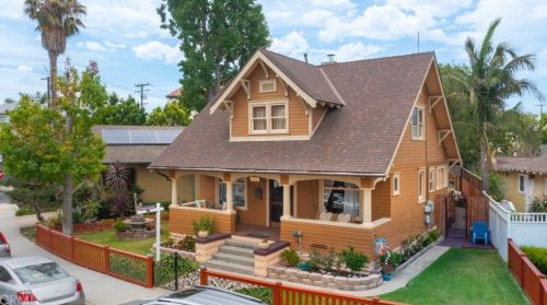 303 Carroll Park, Long Beach, CA 90814-2212