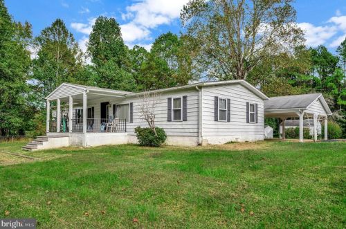 6705 Fisher Dr, Spotsylvania VA  22551-2613 exterior